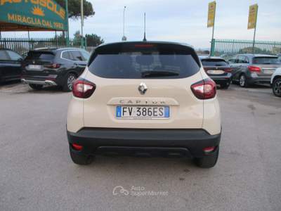 Renault Captur CAPTUR 1.5 DCI 90CV E6 SPORT EDITION NAVI/CAMERA Beige usata Giugliano in Campania