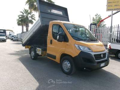 Fiat Ducato 2.3 M-JET 130CV E6 CAMBIO AUTOMATICO **83000KM** RIBALTABILE TRILATERALE NUOVO Giallo usata Giugliano in Campania