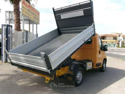 Fiat Ducato 2.3 M-JET 130CV E6 CAMBIO AUTOMATICO **83000KM** RIBALTABILE TRILATERALE NUOVO Giallo usata Giugliano in Campania
