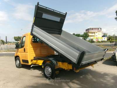 Fiat Ducato 2.3 M-JET 130CV E6 CAMBIO AUTOMATICO **83000KM** RIBALTABILE TRILATERALE NUOVO Giallo usata Giugliano in Campania