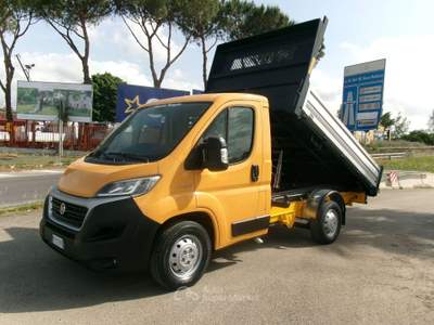 Fiat Ducato 2.3 M-JET 130CV E6 CAMBIO AUTOMATICO **83000KM** RIBALTABILE TRILATERALE NUOVO Giallo usata Giugliano in Campania