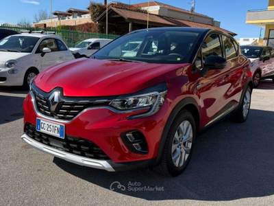 Renault Captur CAPTUR E-TECH PLUG-IN HYBRID 1.6 AUTOMATICA/NAVI/P Rosso usata Giugliano in Campania