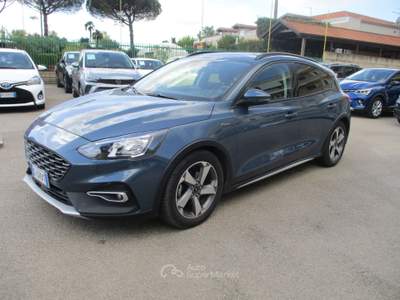 Ford Focus 1.5 TDCI ACTIVE ECOBLUE AUTOMATICA/NAVI/PDC Blu/Azzurro usata Giugliano in Campania