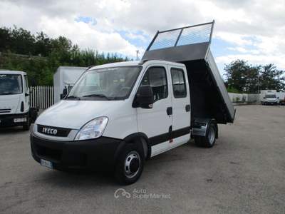 Iveco Daily 35C11 2.3 110CV DOPPIA CABINA 7P RIBALTABILE TRIL Bianco usata Giugliano in Campania