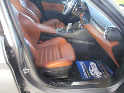 Alfa Romeo Giulia 2.2 T 210CV E6 Q4 VELOCE NAVI/PELLE/CAMERA KM CERT Grigio usata Giugliano in Campania