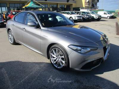 Alfa Romeo Giulia 2.2 T 210CV E6 Q4 VELOCE NAVI/PELLE/CAMERA KM CERT Grigio usata Giugliano in Campania