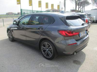 BMW Serie 1 116d 116 116d ADVANTAGE 1.5 115 CV E6D NAVI/PDC/LED KM CERT Grigio usata Giugliano in Campania