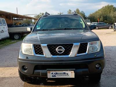 Nissan Navara Tenuta sempre in garage Grigio usata Grosseto