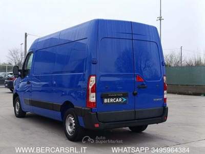 Renault Master T33 2.3 dci 135cv L2H2 Ice Plus Blu/Azzurro usata Verona