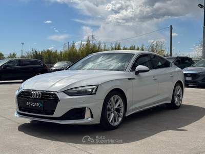 Audi A5 40 2.0 g-tron Business Advanced 170cv s-tronic Bianco usata Verona
