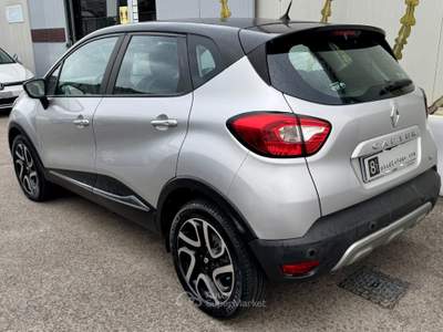 Renault Captur 0.9 TCe 12V 90 CV Start&Stop Life Argento usata Castellammare di Stabia