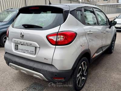 Renault Captur 0.9 TCe 12V 90 CV Start&Stop Life Argento usata Castellammare di Stabia