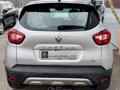 Renault Captur 0.9 TCe 12V 90 CV Start&Stop Life Argento usata Castellammare di Stabia