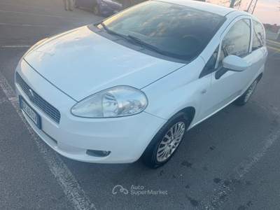 Fiat Grande Punto fiat grande punto 1,2 benzina GPL 3 porte X NEOPATENTATI Bianco usata Tavazzano con Villavesco