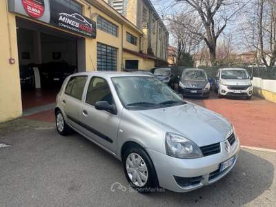Renault Clio RENAULT CLIO 1,2BENZINA GPL 2009 X NEOPATENTATI 3886920620 Grigio usata Tavazzano con Villavesco