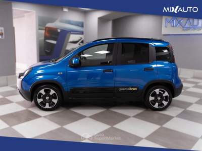 Fiat Panda Pandina Cross 1.0 Firefly Hybrid S&amp;S 70CV Blu/Azzurro usata Latina