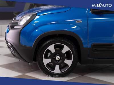 Fiat Panda Pandina Cross 1.0 Firefly Hybrid S&amp;S 70CV Blu/Azzurro usata Latina