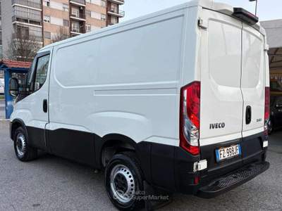 Iveco Daily 35S12V 2.3 HPT PC-TN Bianco usata Torino