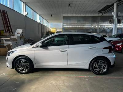 Hyundai i20 I20 1.0 t-gdi 48v connectline imt Bianco usata Torino