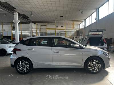 Hyundai i20 I20 1.0 t-gdi 48v connectline imt Bianco usata Torino