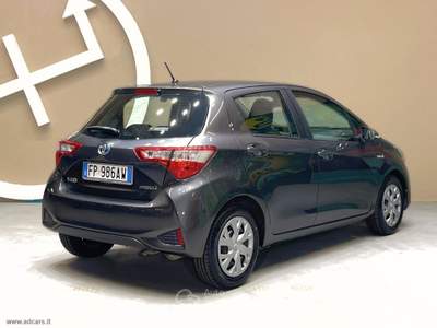 Toyota Yaris Yaris 1.5 Hybrid 5p. Business *CAMBIO AUT.*NEOPATENTATI* Grigio usata Castrezzato