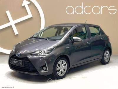 Toyota Yaris Yaris 1.5 Hybrid 5p. Business *CAMBIO AUT.*NEOPATENTATI* Grigio usata Castrezzato