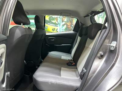 Toyota Yaris Yaris 1.5 Hybrid 5p. Business *CAMBIO AUT.*NEOPATENTATI* Grigio usata Castrezzato