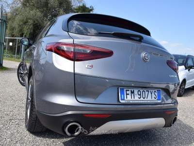 Alfa Romeo Stelvio 2.2 T.diesel 180 CV AT8 Q4 Exec. Grigio usata Montalto di Castro