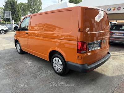 Volkswagen Multivan 2.0 tdi 110 cv Arancione usata Montecchio Maggiore