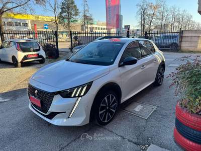 Peugeot 208 1.2 puretech 100cv GT Line EAT8 Bianco usata Cernusco sul Naviglio