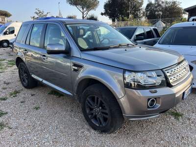 Land Rover Freelander II 2.2 td4 HSE Lux 4wd 150cv auto Grigio usata Roma