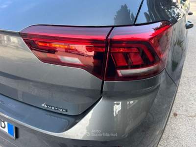 Volkswagen T-Roc SCR 150 CV DSG 4MOTION R-Line Grigio usata LECCE