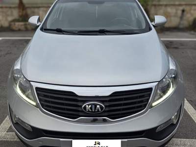 Kia Sportage benzina/GPL 2011 Grigio usata Bari