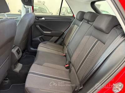 Volkswagen T-Roc SCR 150 CV Style BlueMotion Technology Rosso usata Torino