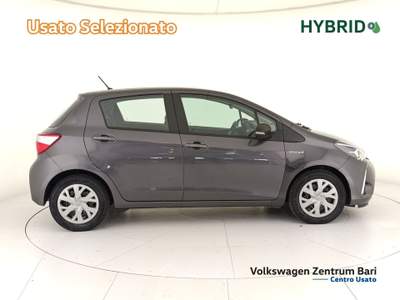 Toyota Yaris 5p 1.5h business Grigio usata Bari