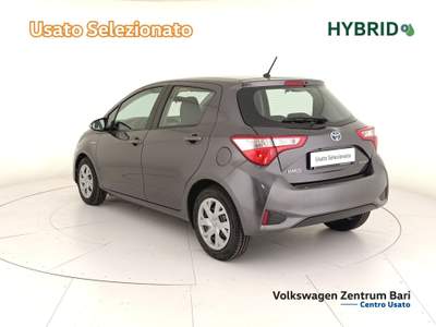 Toyota Yaris 5p 1.5h business Grigio usata Bari