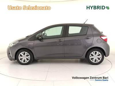 Toyota Yaris 5p 1.5h business Grigio usata Bari