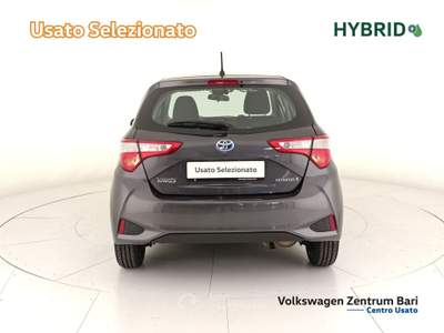 Toyota Yaris 5p 1.5h business Grigio usata Bari