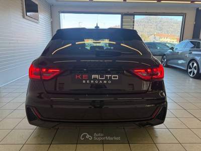 Audi A1 30 1.0 tfsi Identity Black 116cv s-tronic Nero usata Mozzo