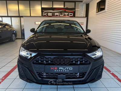 Audi A1 30 1.0 tfsi Identity Black 116cv s-tronic Nero usata Mozzo