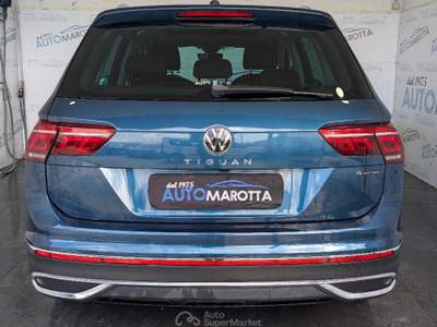 Volkswagen Tiguan 2.0 tdi Elegance 4motion 150cv dsg Blu/Azzurro usata Limatola