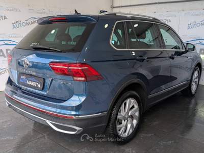 Volkswagen Tiguan 2.0 tdi Elegance 4motion 150cv dsg Blu/Azzurro usata Limatola