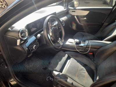 Mercedes-Benz Classe A Mercedes-Benz A-Class A 180 D AMG Line Premium #10053 Nero usata Pinerolo