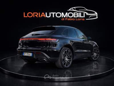 Porsche Macan Macan I 2024 2.0 265cv pdk Nero usata Nardò