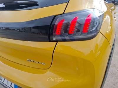 Peugeot 208 S&S 5 porte GT Line - 2019 Giallo usata ANDRIA