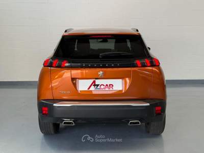 Peugeot 2008 2008 1.2 puretech Allure Pack s&amp;s 130cv Arancione usata Scarmagno