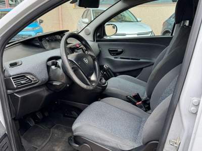 Lancia Ypsilon Y ECOCHIC 1.0 FireFly Hybrid SILVER TOTAL L usata Tuglie