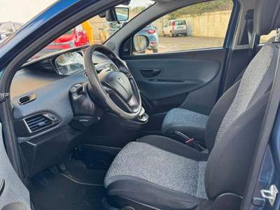 Lancia Ypsilon ECOCHIC 1.0 FIREFLY 70CV SILVER usata Tuglie