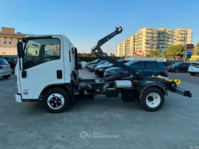 Isuzu D-Max M27 3.0 150cv BRACCIO SCARRABILE usata Tuglie