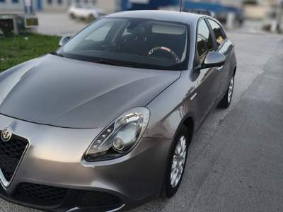 Alfa Romeo Giulietta  Grigio usata Bari